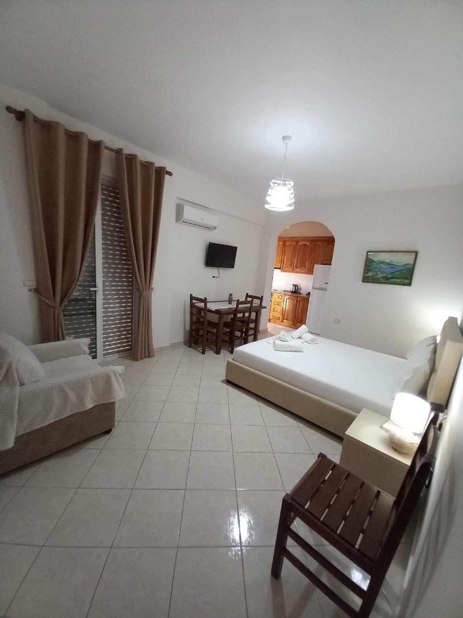 Gkoros House Old Town Vila Himare Exterior foto