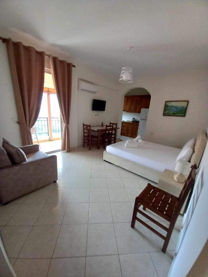 Gkoros House Old Town Vila Himare Exterior foto