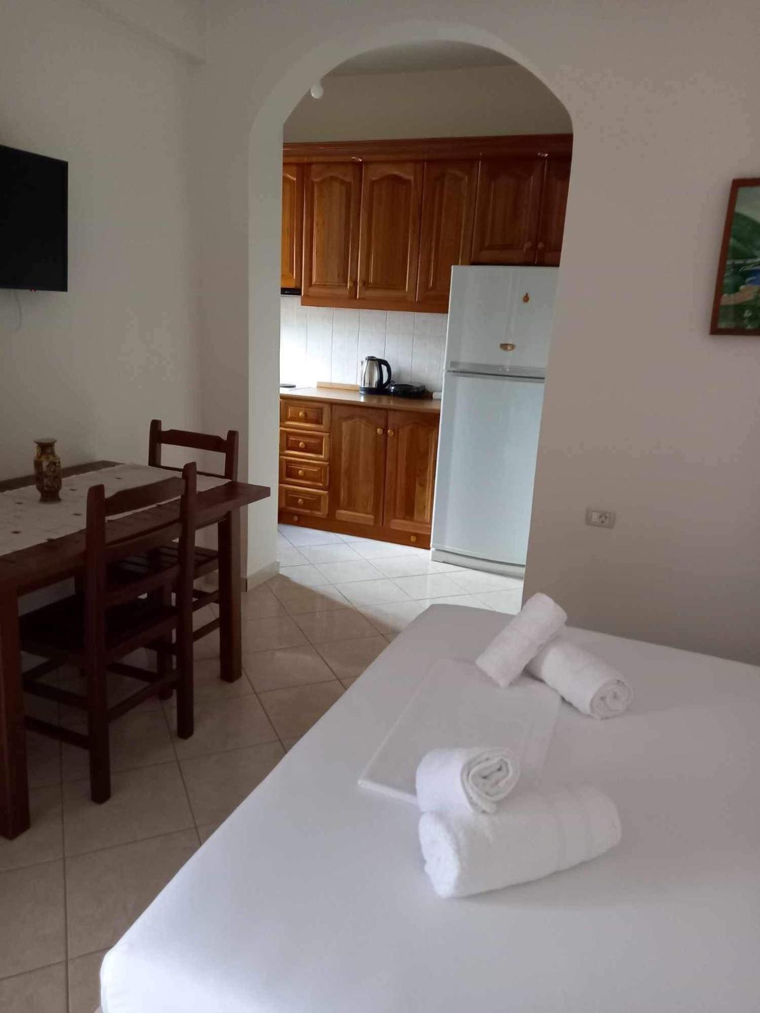 Gkoros House Old Town Vila Himare Exterior foto